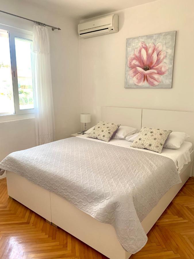 Apartments Nikola Stipisic Hvar Town Exterior photo