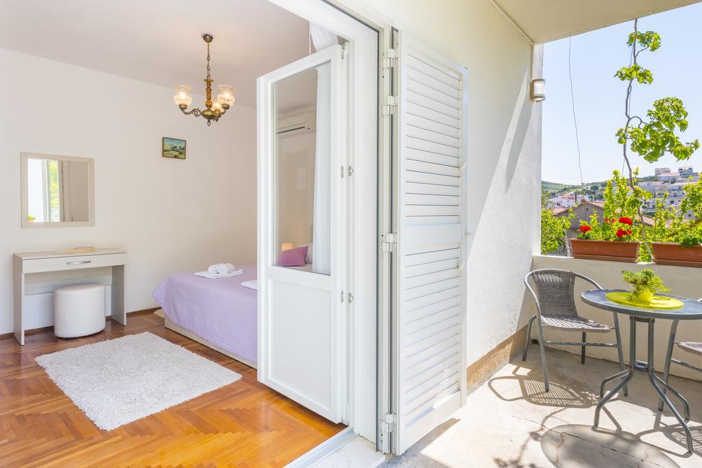 Apartments Nikola Stipisic Hvar Town Exterior photo